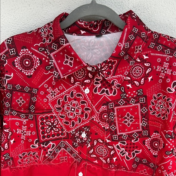 Red Paisley Button Down Shirt with Solid Contrast - Picture 2 of 6